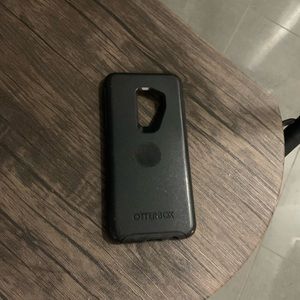 Utterbox super strong army case